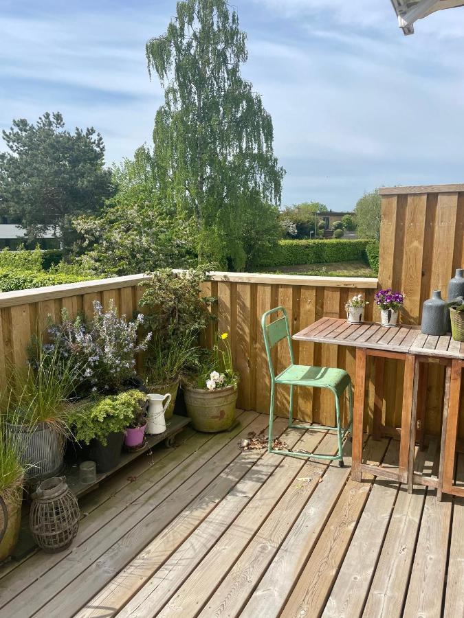 Cool Familyhome Close To The Beach W Two Cuddly Cats Espergærde Екстериор снимка