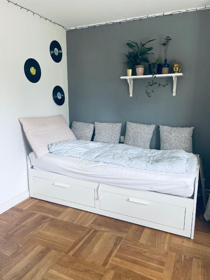 Cool Familyhome Close To The Beach W Two Cuddly Cats Espergærde Екстериор снимка